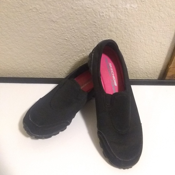 Skechers Shoes - Sketchers slip on memory foam shoes size 8
